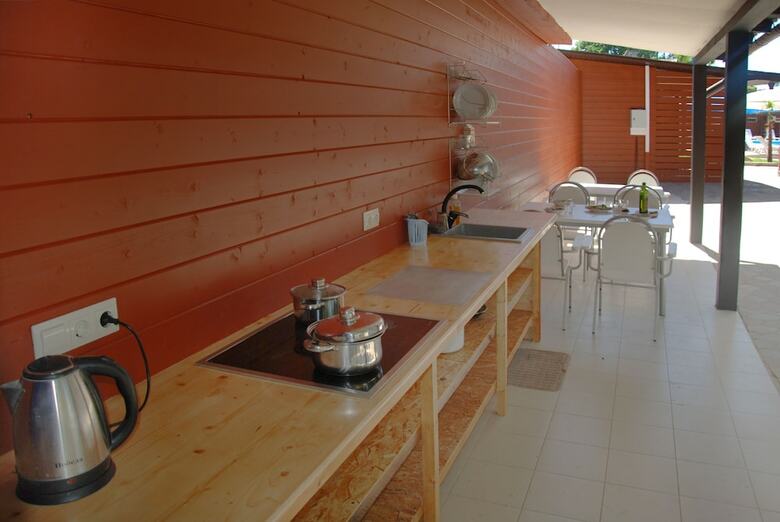 Hostal Hotel "peak Season"