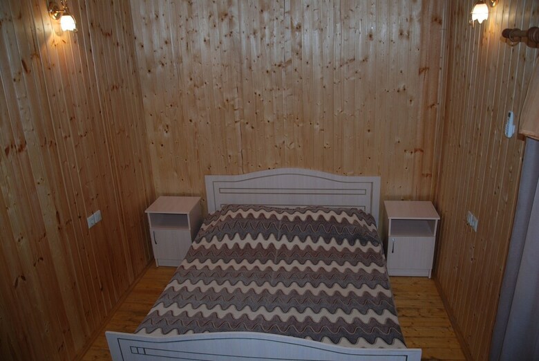 Hostal Hotel "peak Season"