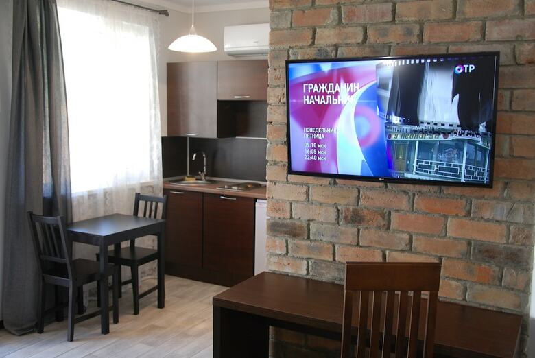 Hostal Hotel "peak Season"