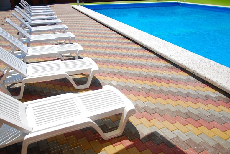 Hostal Hotel "peak Season"