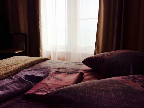 Hostal Jemchujina Guest House