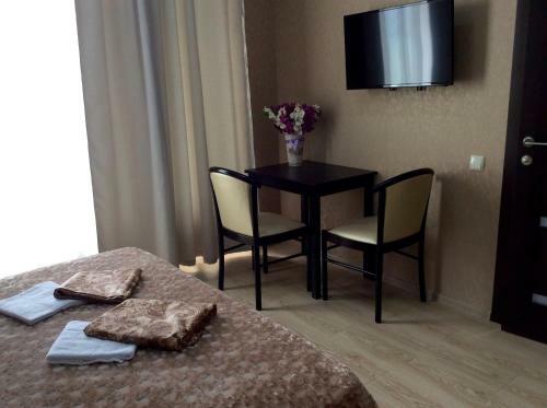 Hostal Jemchujina Guest House