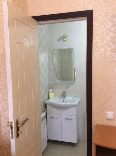 Hostal Jemchujina Guest House