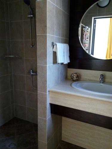 Hostal Guesthouse Baston