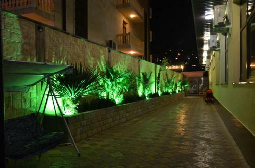 Hostal Guest House Laza Plaza
