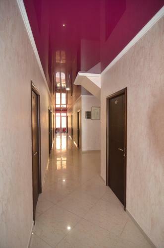 Hostal Guest House Laza Plaza