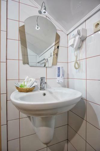 Posada Gostinitsa Tri Zvezdy