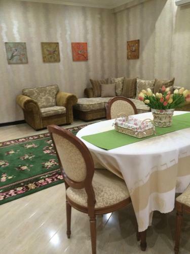 Rose Apartment