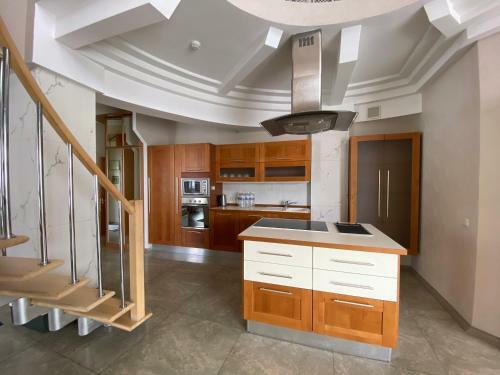 Hotel Krestovaya Pad