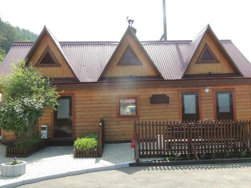 Mini-hotel U Ozera