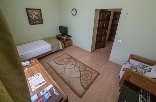 Pyramid Hotel