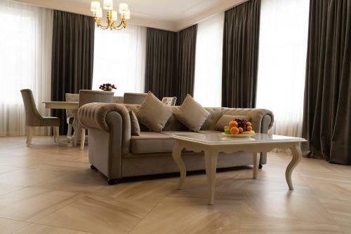 Grand Kavkaz Hotel