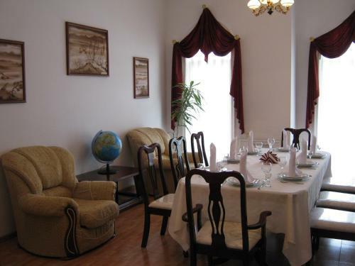 Hotel Rgk Trek
