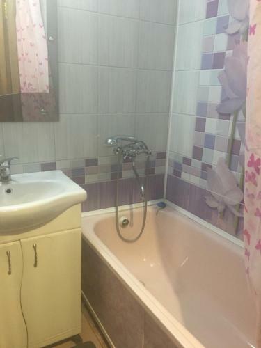 Apartment Na Katukova 4/1