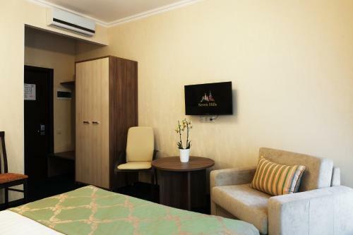 Seven Hills Brestskaya Hotel
