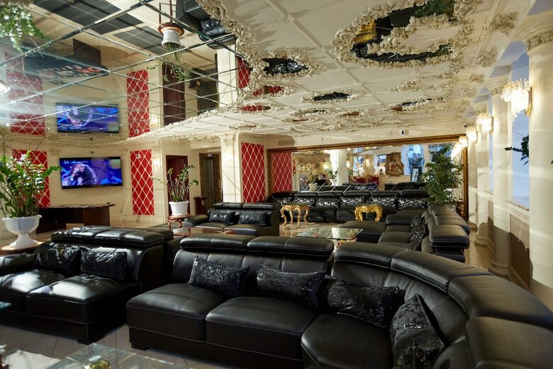 Golden Rooms Hotel