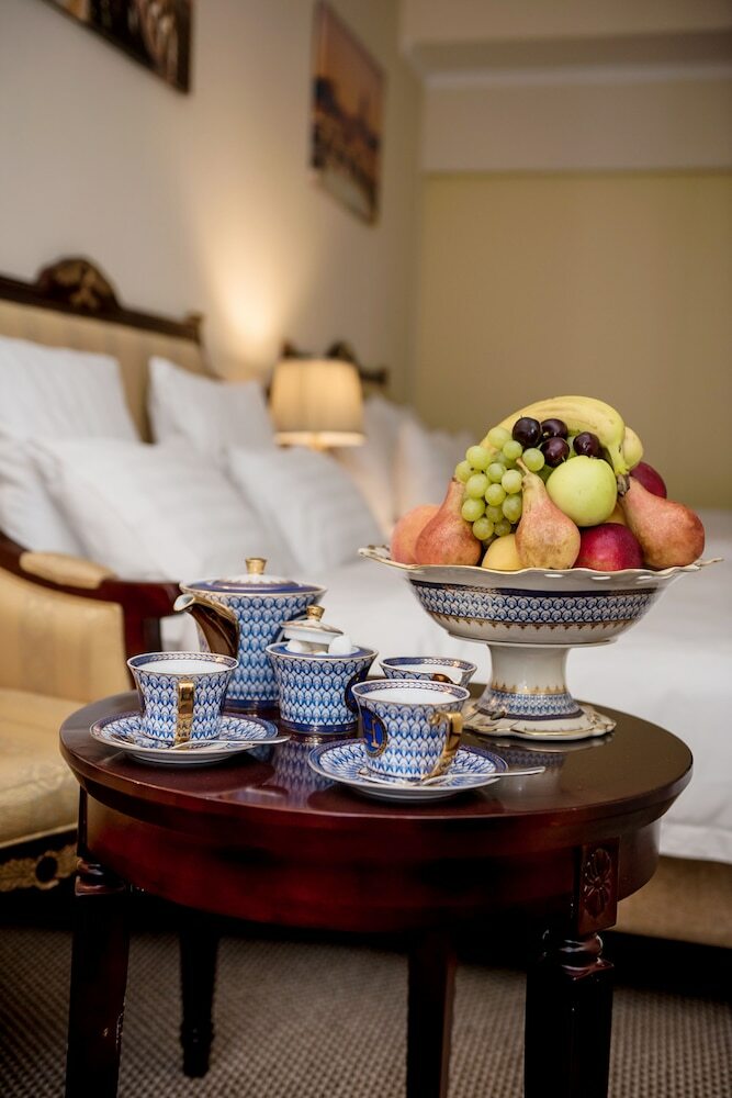 Golden Rooms Hotel