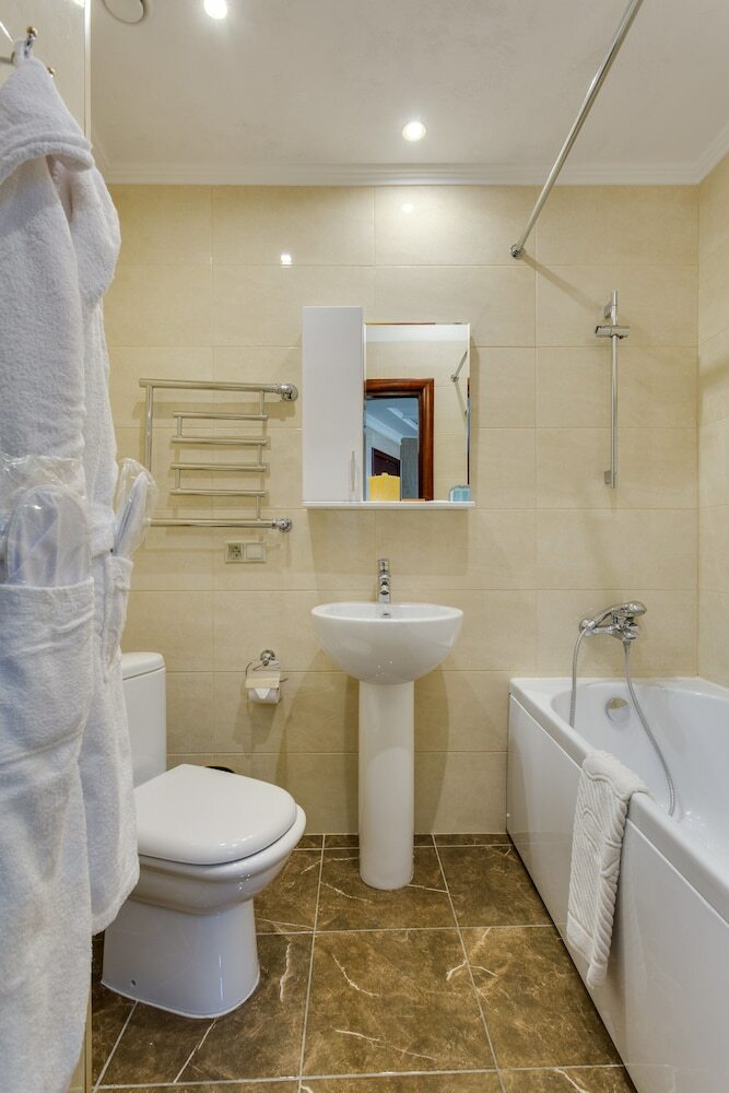 Golden Rooms Hotel