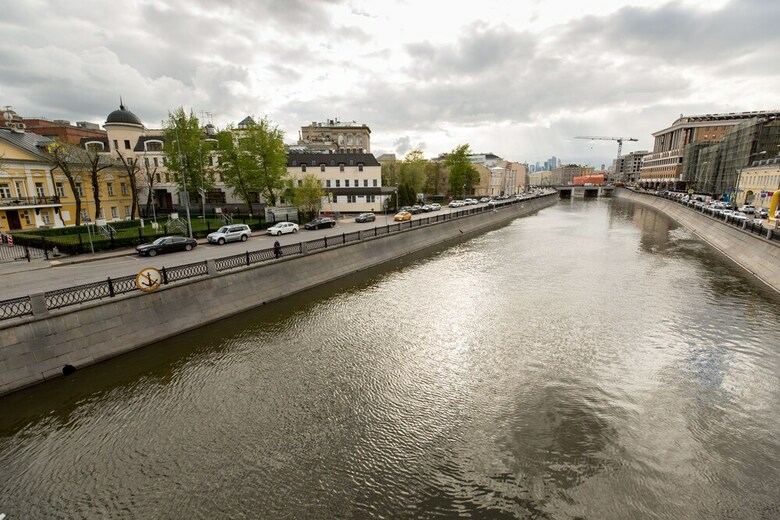 Makarov Hostel