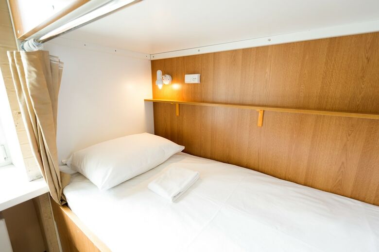 Makarov Hostel