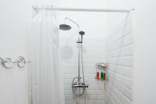 Albergue Kon Tiki Rooms