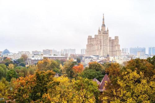 Sunny Apartment Volkov 21