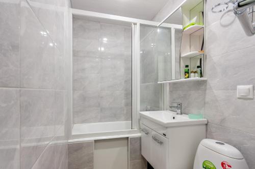 Hostal Apartment On Usacheva 19