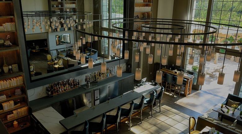 Hotel River Terrace Inn (.)