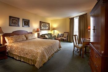 Hotel Trianon Old Naples