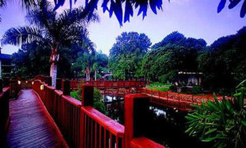 Hotel Park Shore Resort