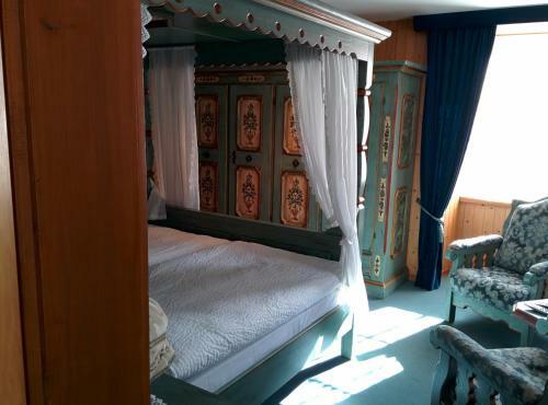 Posada Hotel Croix D'or Et Poste