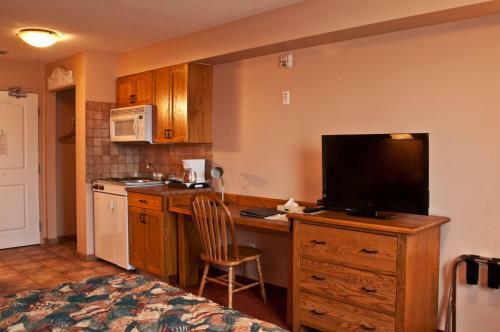 Hotel Misty Mountain Inn & Suites