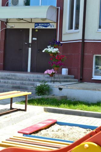 White Apartments On Morskaya Str.