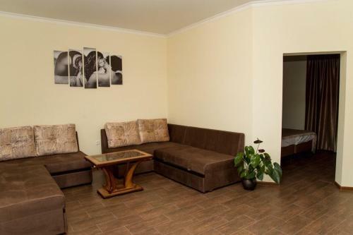 Hostal Kovcheg Guest House