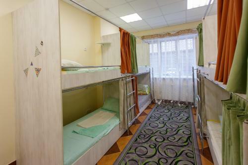 Re Hostel
