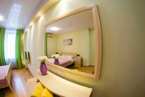 Rent-?????? Apartment On Dekabristov 116