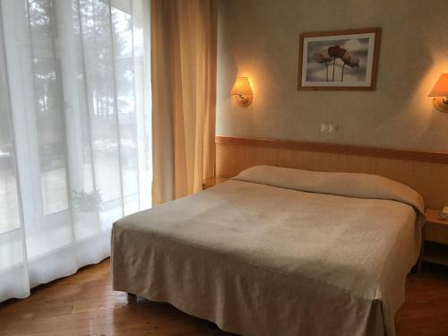 Tirs Hotel