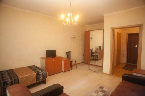 Apartment On 2-ya Dombrovskaya 27