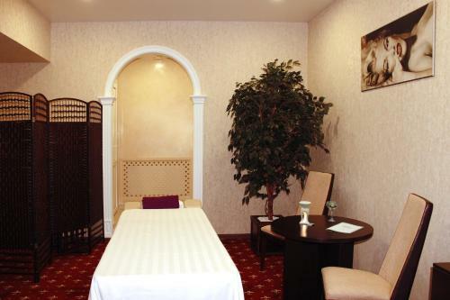 Mask Business Hotel