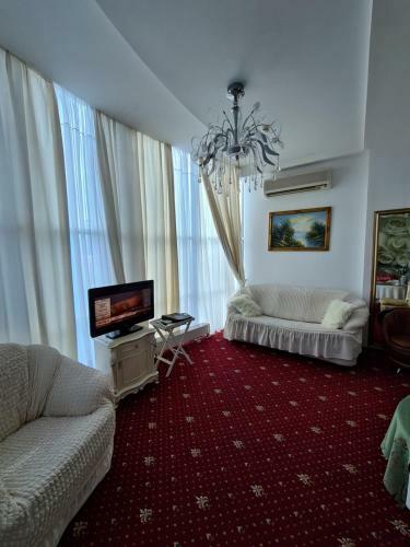 Golden Hotel