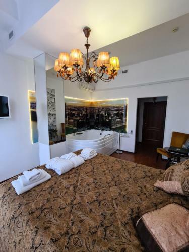 Golden Hotel