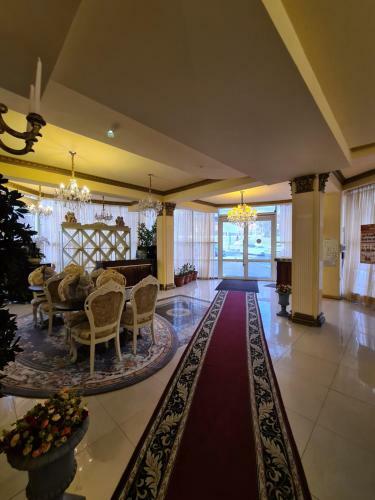 Golden Hotel