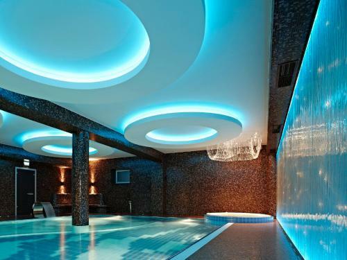Hotel Dvor Podznoeva Glavniy Korpus