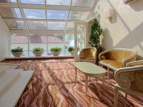Hotel Dvor Podznoeva Glavniy Korpus