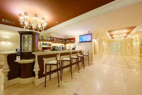 Hotel Dvor Podznoeva Glavniy Korpus
