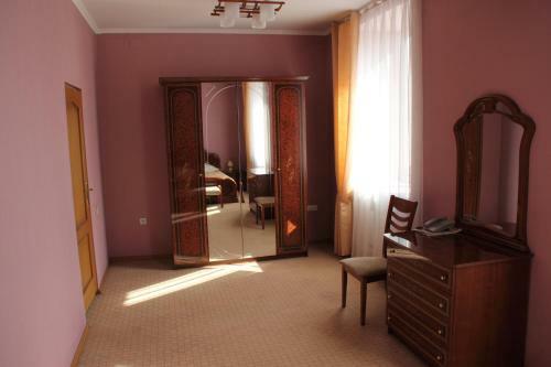 Hotel ????????? "????"