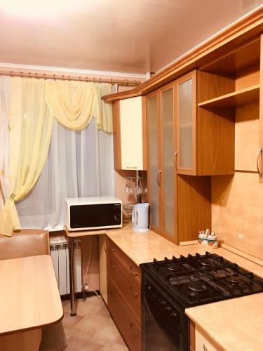 Standard Apartment On Akademika Petrova