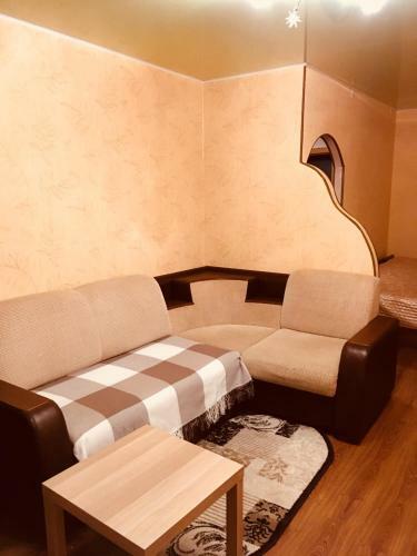 Standard Apartment On Akademika Petrova
