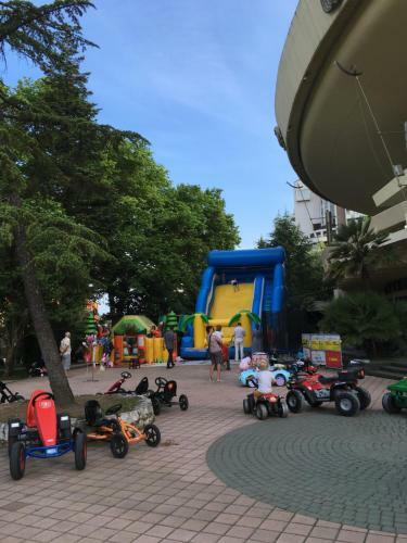 Golden Holiday Apartments