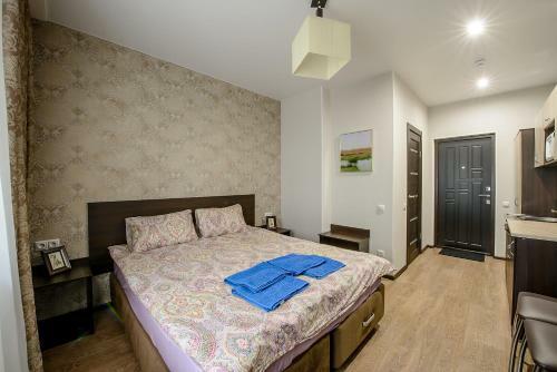 Apart Hotel "five"